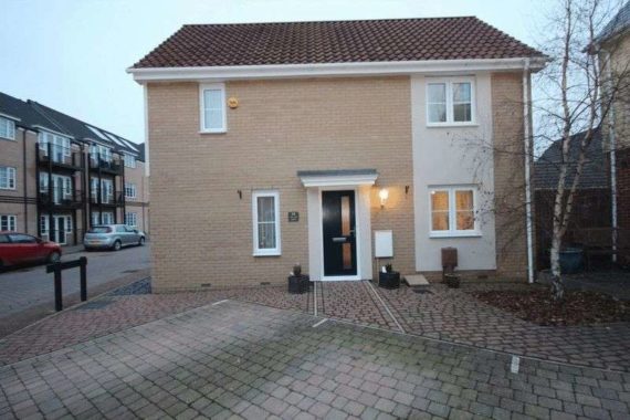 3 bedroom Detached f...